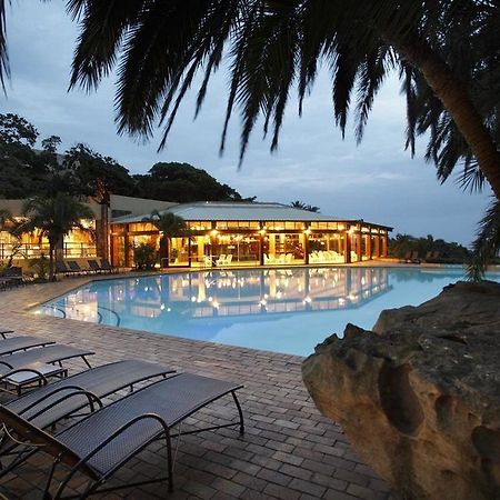 Wild Coast Sun Hotel Порт Едуард Екстериор снимка