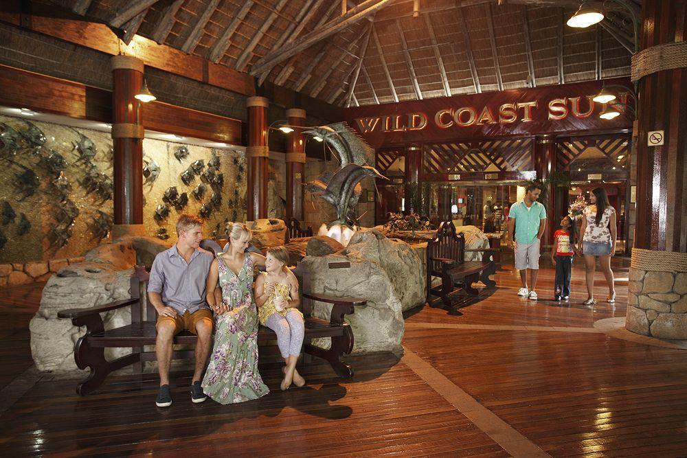 Wild Coast Sun Hotel Порт Едуард Екстериор снимка