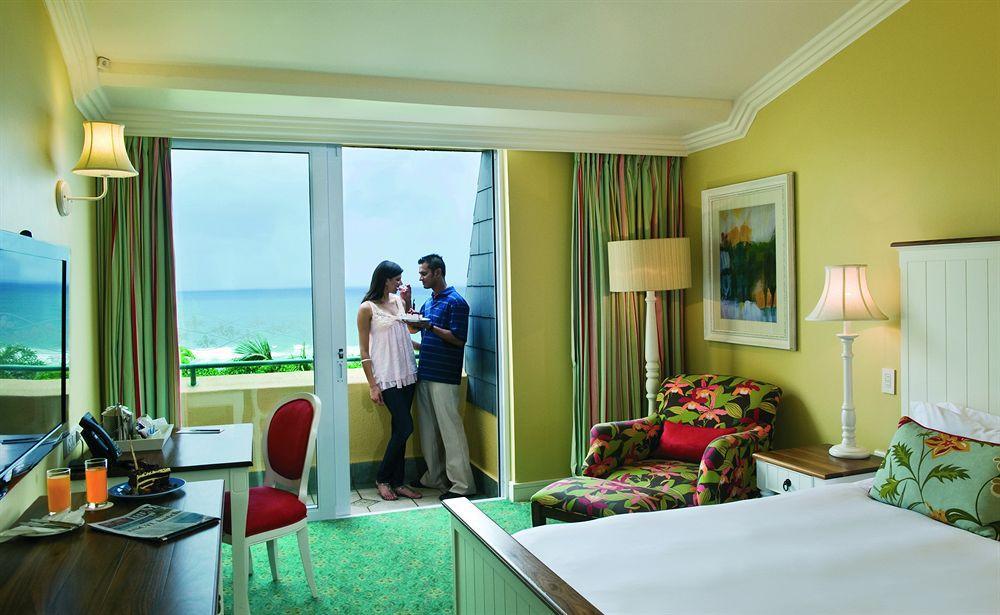 Wild Coast Sun Hotel Порт Едуард Екстериор снимка