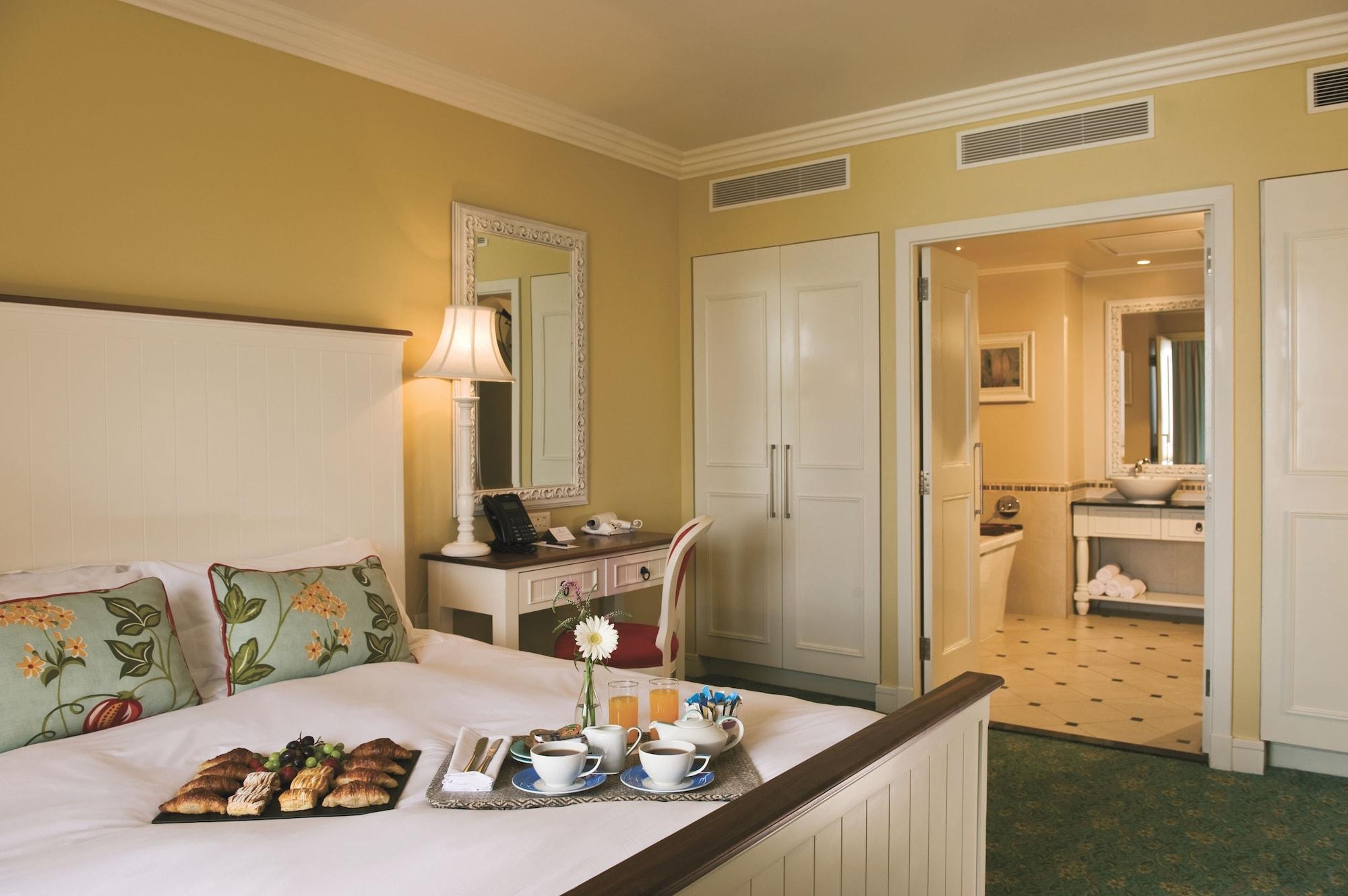 Wild Coast Sun Hotel Порт Едуард Екстериор снимка