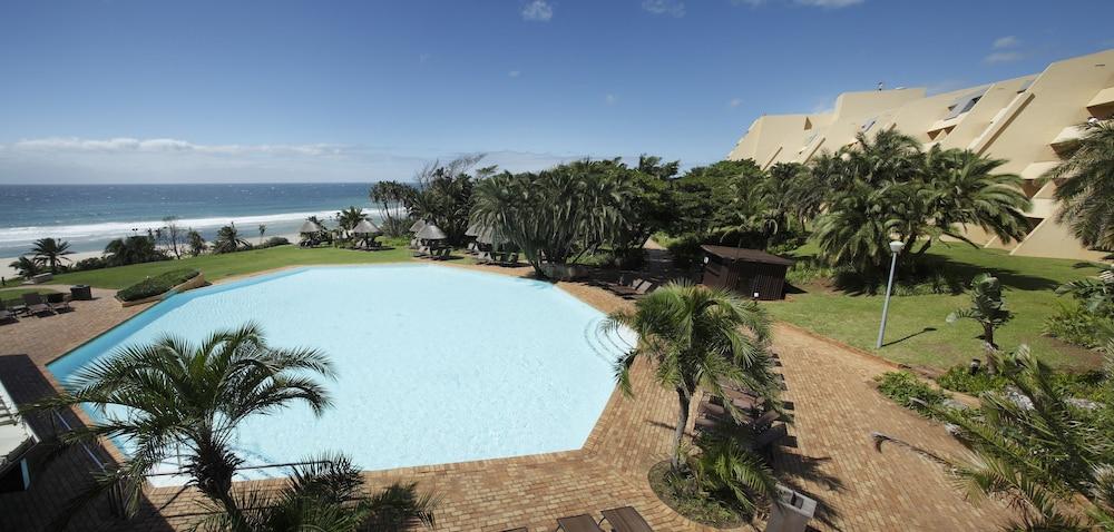 Wild Coast Sun Hotel Порт Едуард Екстериор снимка