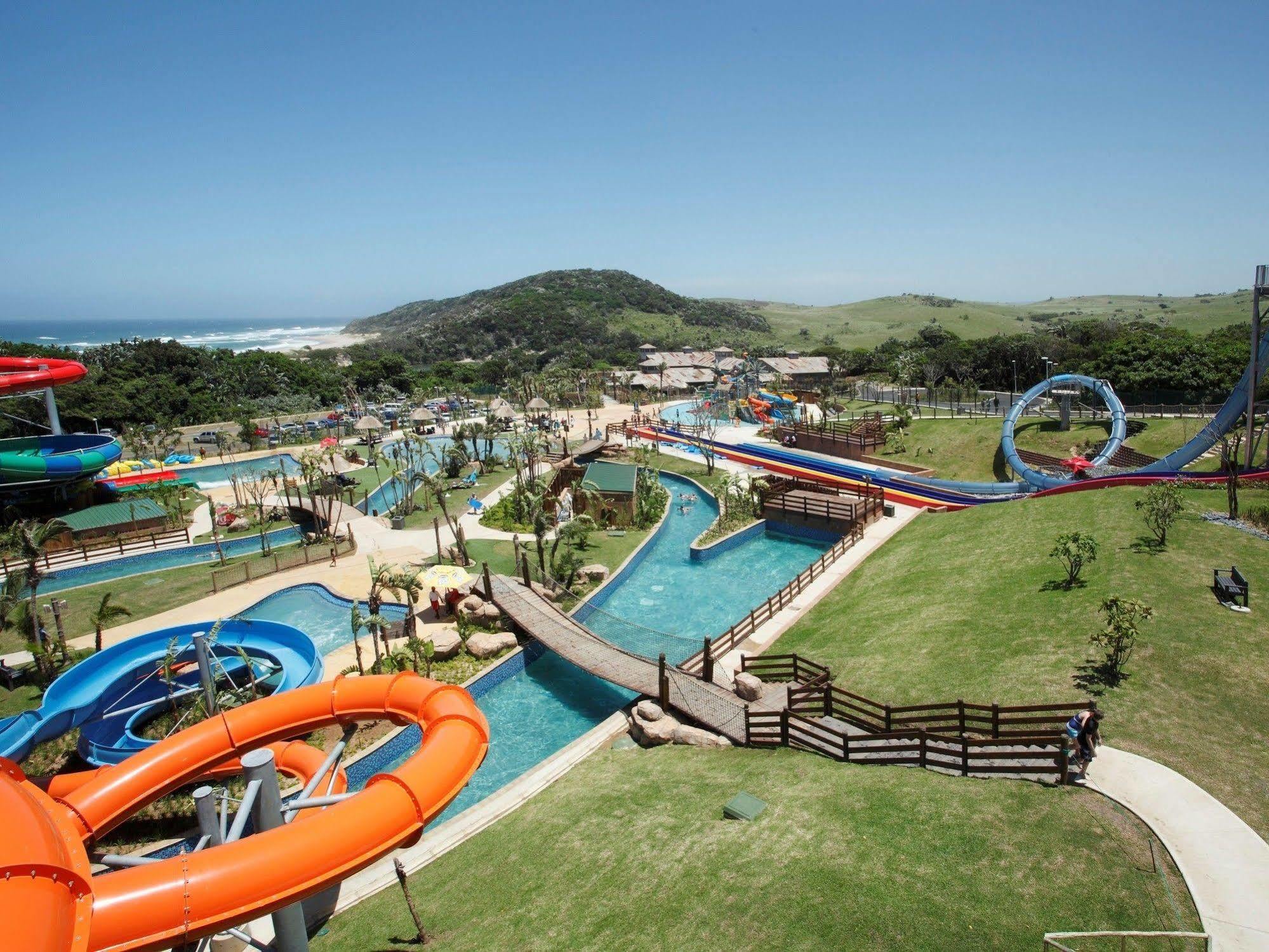 Wild Coast Sun Hotel Порт Едуард Екстериор снимка