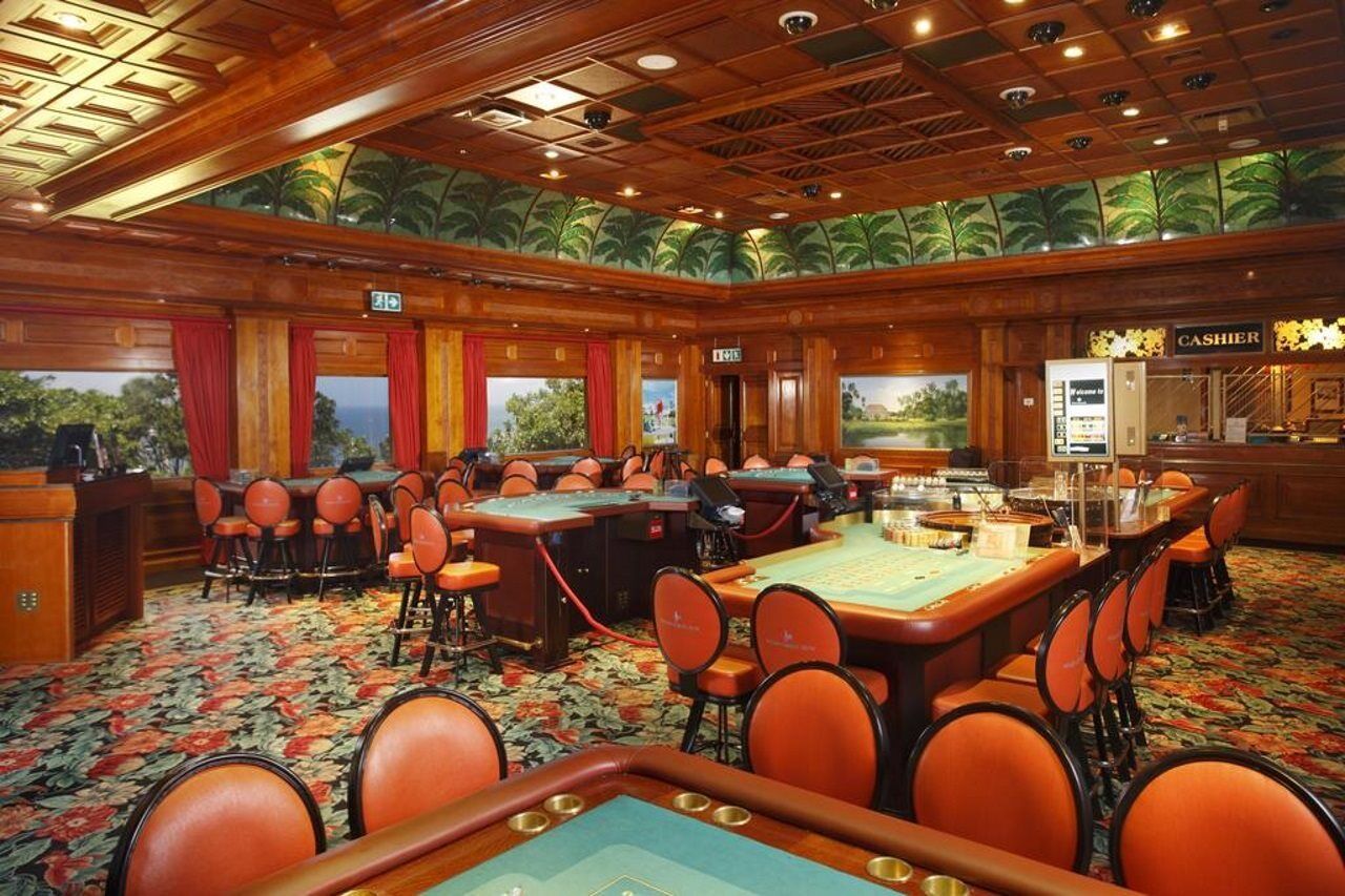 Wild Coast Sun Hotel Порт Едуард Екстериор снимка